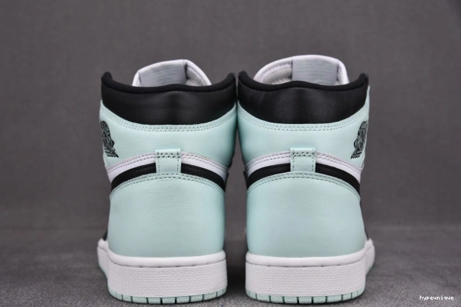 HYPE 1 Igloo High Jordan Retro 861428-100 0706